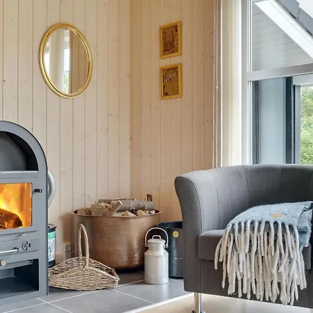 Frida - 700m From The Sea By Interhome *