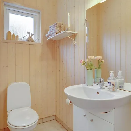 Feriehus Frida - 700m From The Sea By Interhome *
