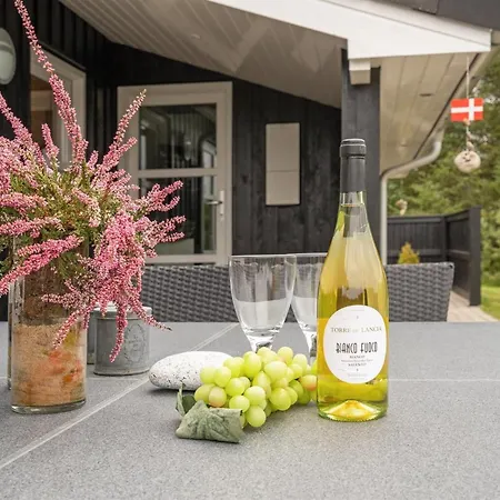 Frida - 700m From The Sea By Interhome *